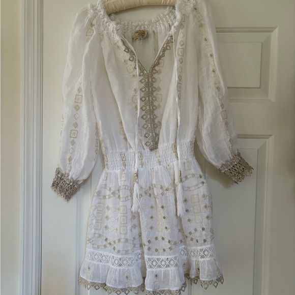 TEMPTATION POSITANO GLAM MINI DRESS.SIZE MEDIUM. White & Gold Eyelet Lace Dress - Picture 1 of 16